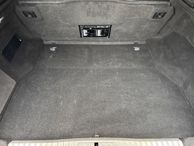 Ferrari Purosangue *Embleme*HiFi*PDC*Klima*Leder*