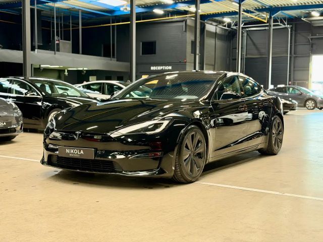 Tesla Model S Long Range