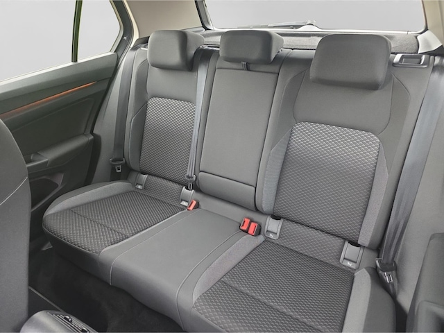 Volkswagen Golf 1.5 eTSI Golf VIII