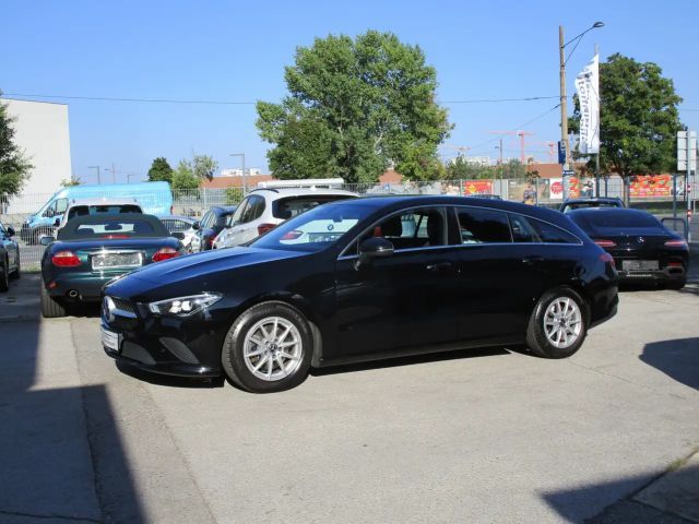 Mercedes-Benz CLA 200 CLA 200 d Shooting Brake