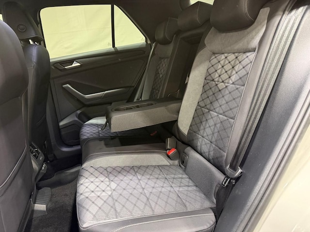 Volkswagen T-Roc 1.5 TSI DSG R-Line