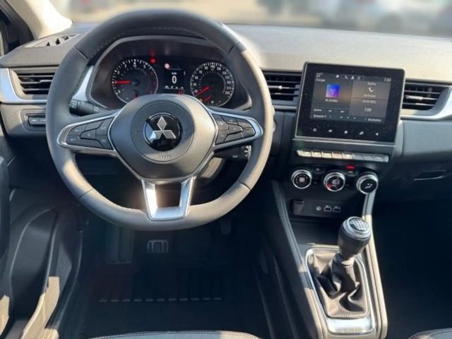 Mitsubishi ASX Invite