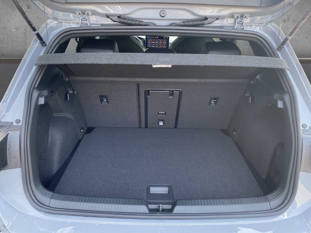 Volkswagen Golf 1.5 eTSI R-Line