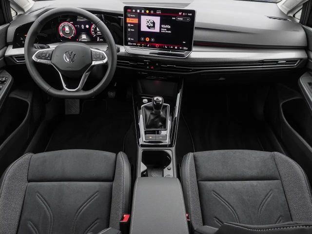 Volkswagen Golf 1.5 TSI Style