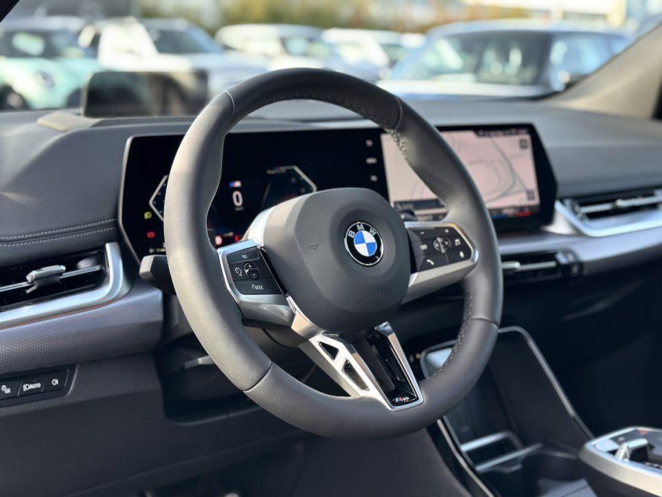 BMW 220 220i Active Tourer