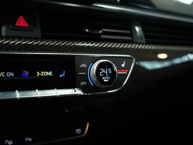 Audi RS4 Avant Quattro