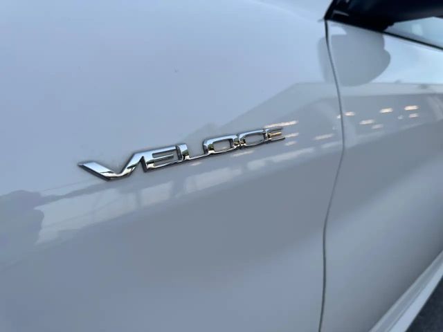 Alfa Romeo Giulia AT8 Q4