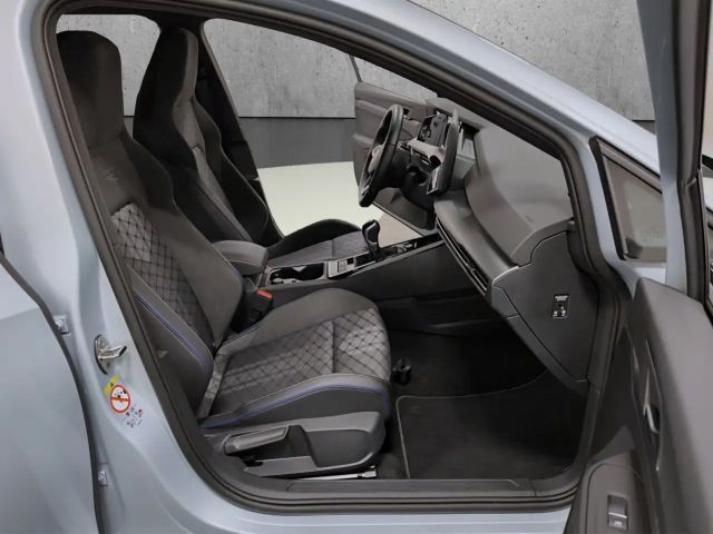 Volkswagen Golf 1.5 TSI R-Line Variant