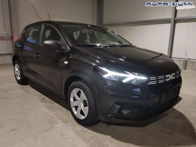 Dacia Sandero Essential TCe 90