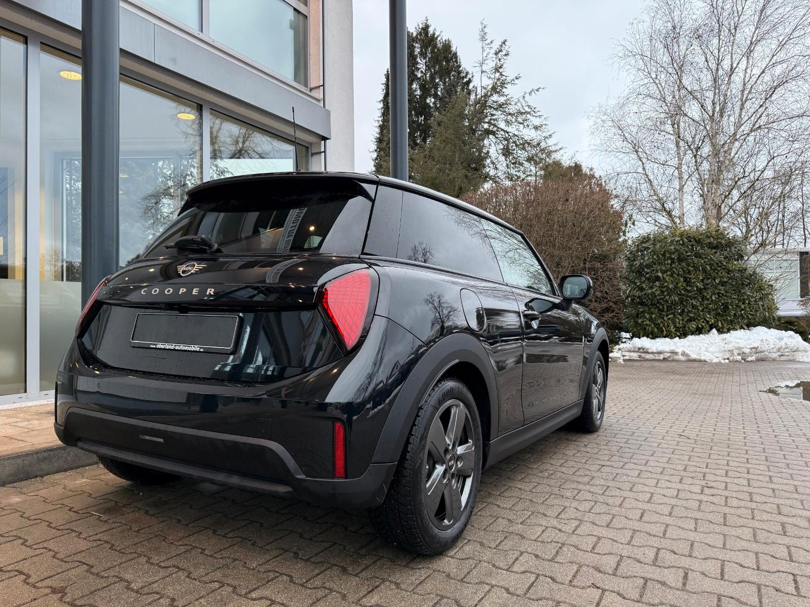 MINI Cooper Essential