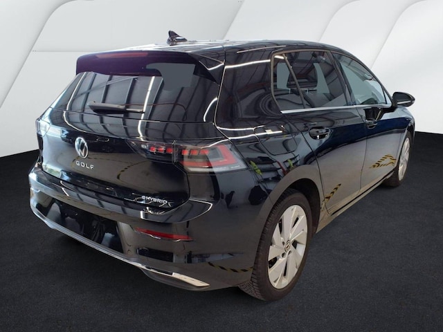 Volkswagen Golf DSG Style eHybrid