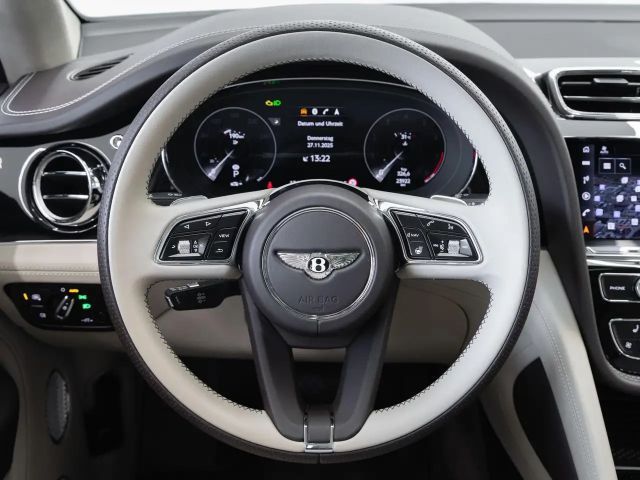 Bentley Bentayga V8