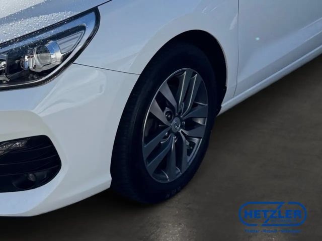 Hyundai i30 Hybrid T-GDi Trend