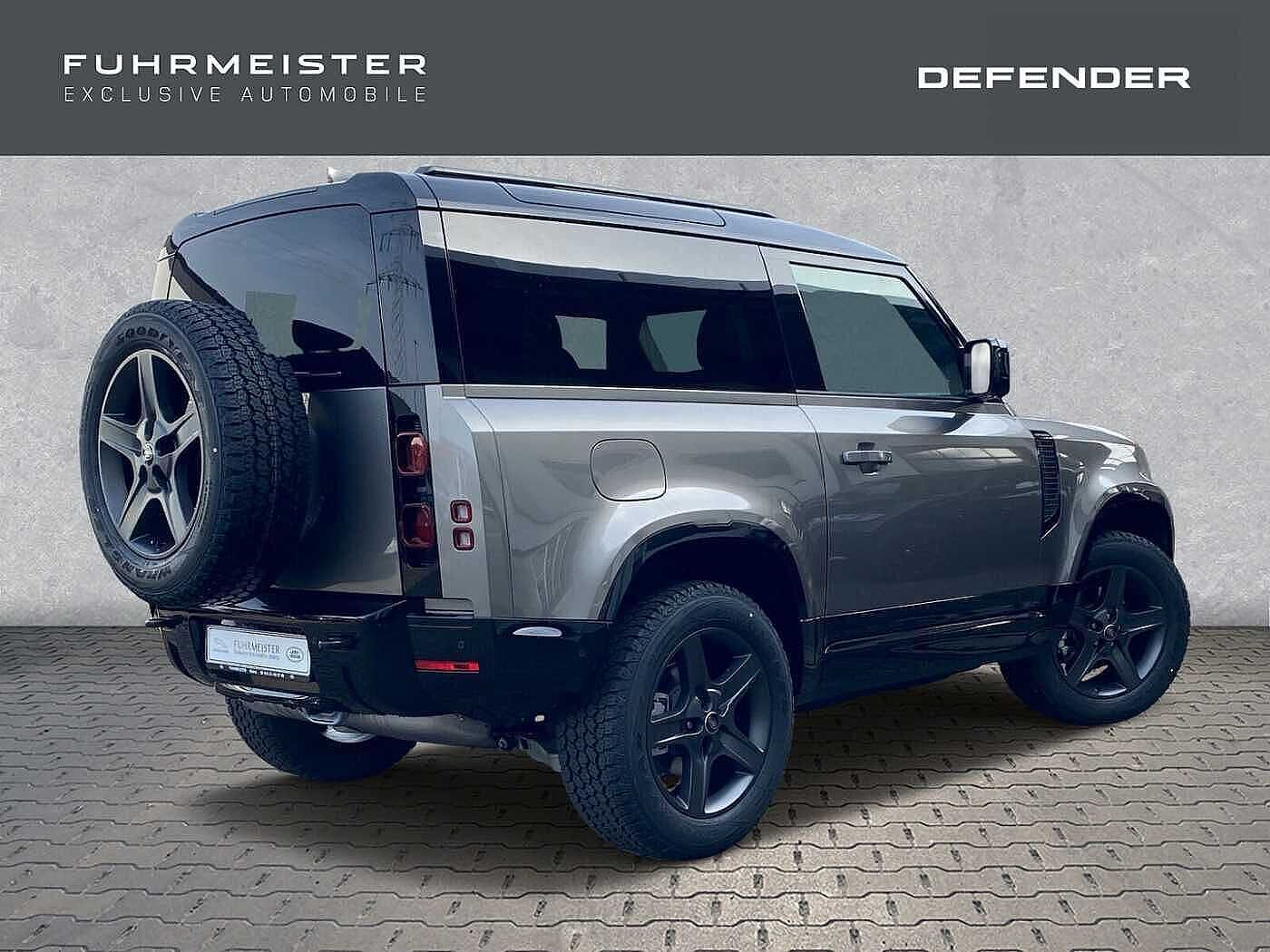Land Rover Defender 90 Dynamic SE