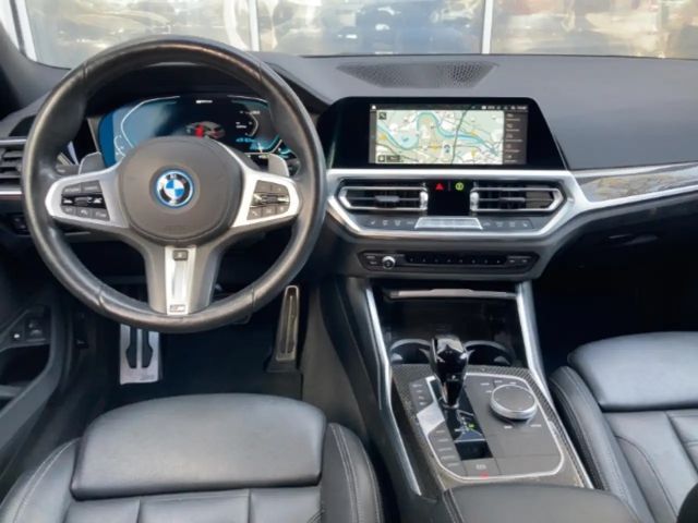 BMW 330 330e M-Sport Touring xDrive
