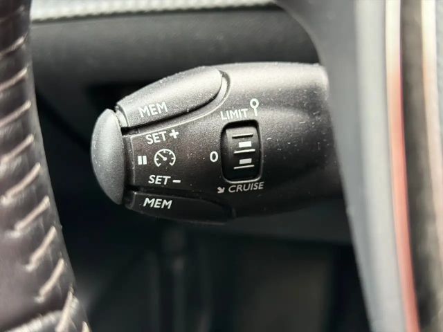 Peugeot E-208 Active Pack