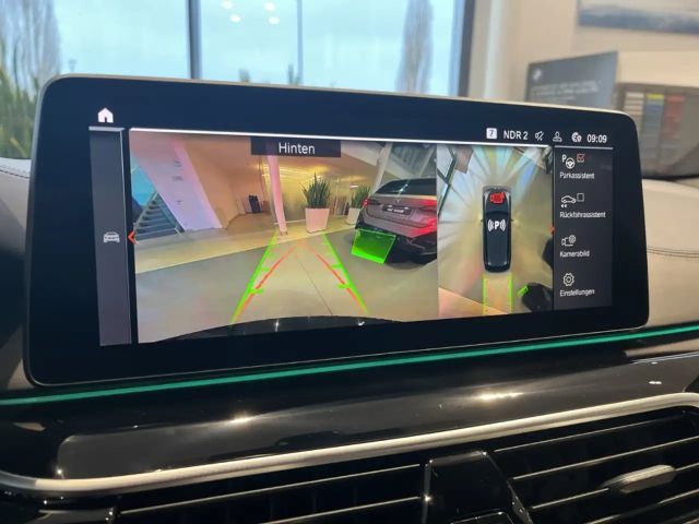 BMW 530 530d Luxury Line Touring xDrive