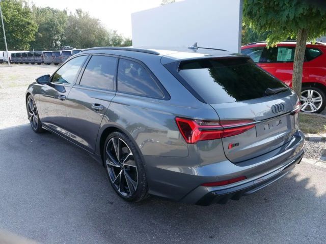Audi S6 Avant Quattro