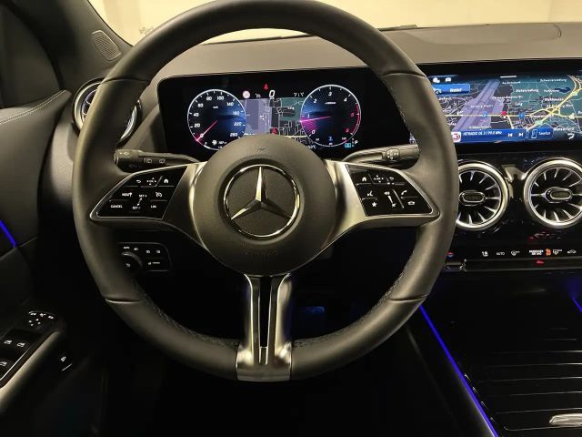 Mercedes-Benz GLA 220 4MATIC GLA 220 d