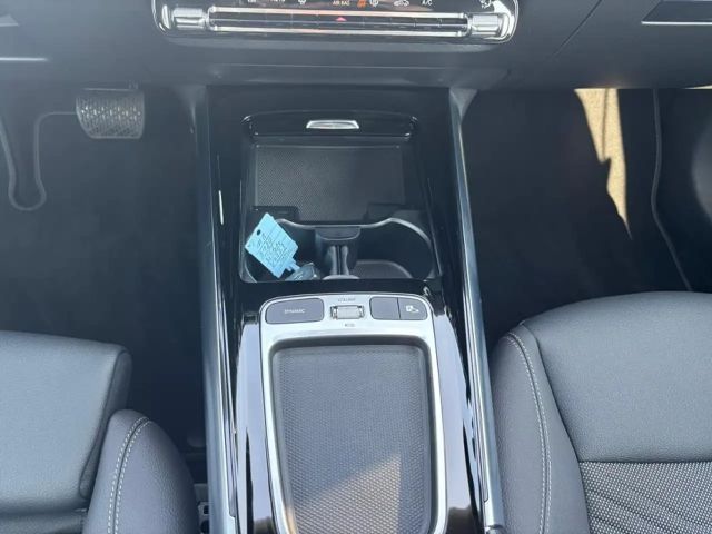 Mercedes-Benz B 180 Sedan