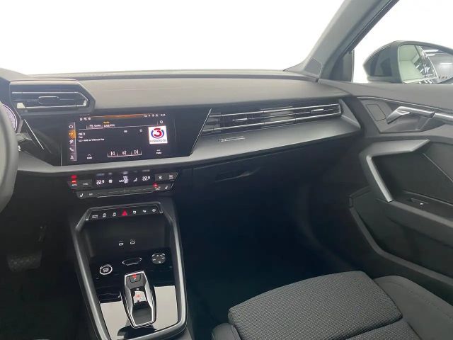 Audi A3 30 TFSI Sedan
