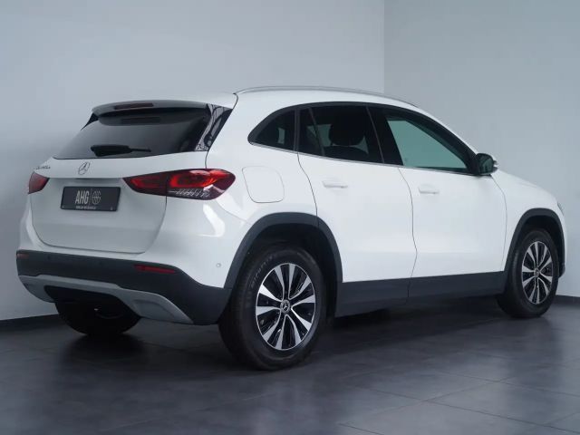 Mercedes-Benz GLA 250 GLA 250 e