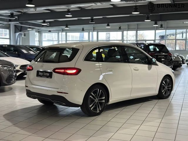 Mercedes-Benz B 180 Progressive