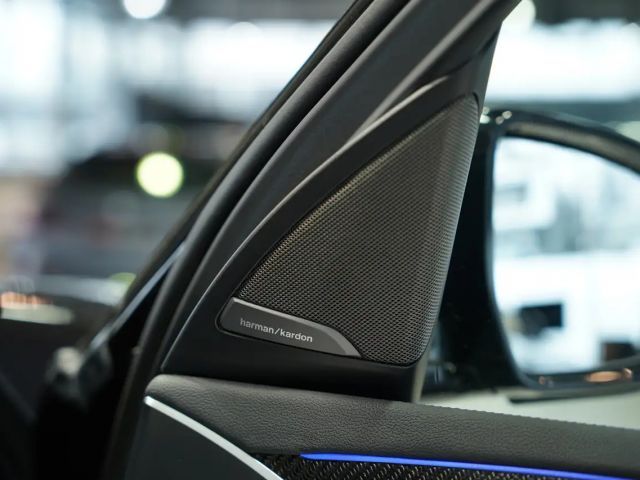 BMW X3 d *1.H *21 Zoll *H-UP *Pano *AHK *Schale