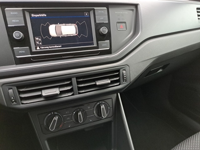 Volkswagen Polo Polo 1.0 APP PDC LED 3,99% GJ-REIF SHZ