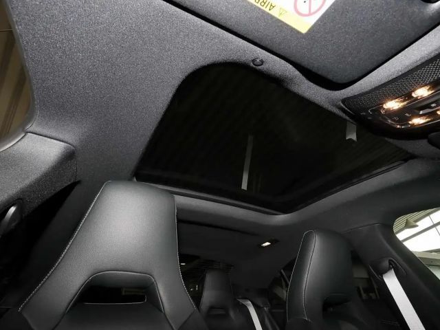 Mercedes-Benz CLA 180 AMG Line Coupé