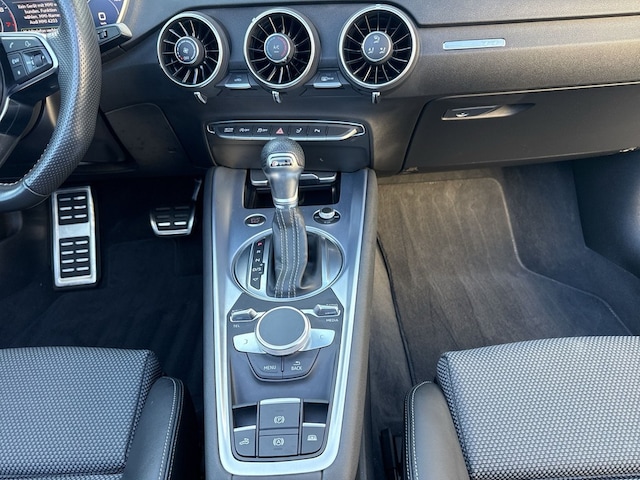 Audi TT 40 TFSI Roadster S-Tronic