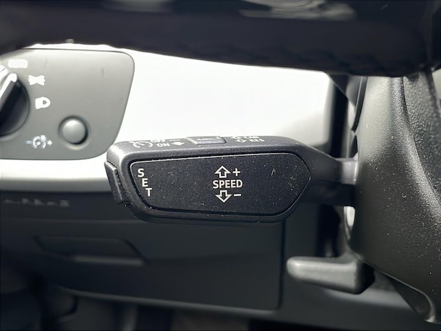 Audi A4 30 TDI Avant S-Tronic