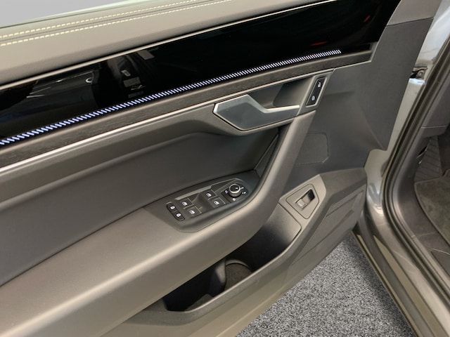 Volkswagen Touareg Touareg TDI tiptr. 4M *AHK*LEDER*LUFTF*R-CAM*NAV