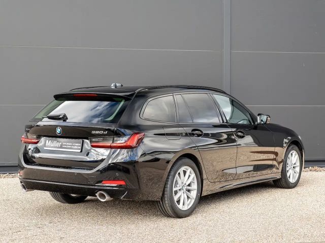 BMW 320 320d Touring xDrive