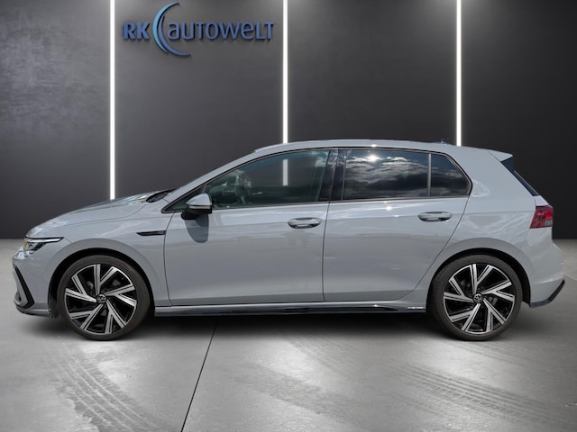 Volkswagen Golf 1.5 eTSI Golf VIII R-Line