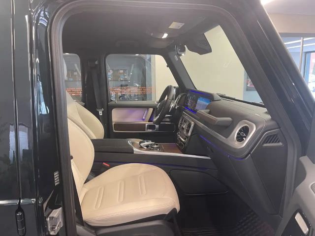 Mercedes-Benz G 400 AMG Line