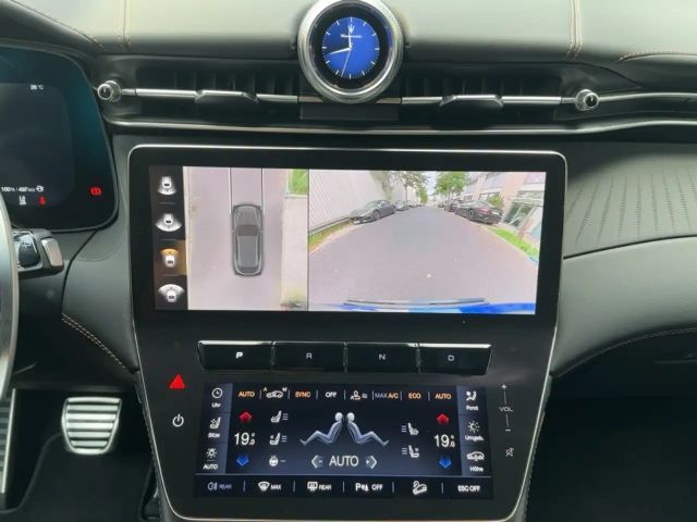 Maserati Grecale Folgore mit 558 PS Allrad 500 KM Reichweite - Mase