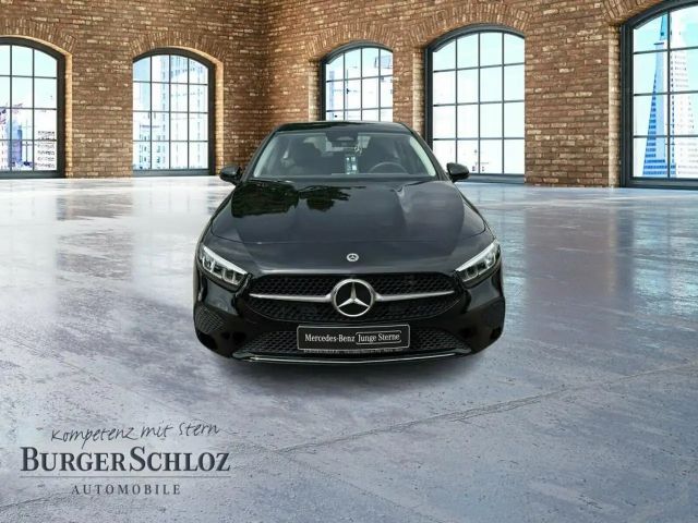 Mercedes-Benz A 200 Progressive