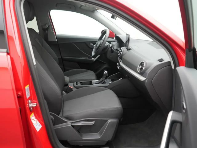 Audi Q2 advanced S-TRON LED VIRT CARPLAY AHK SHZ