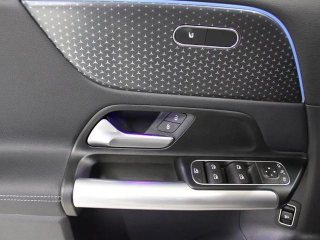 Mercedes-Benz GLA 200 Progressive