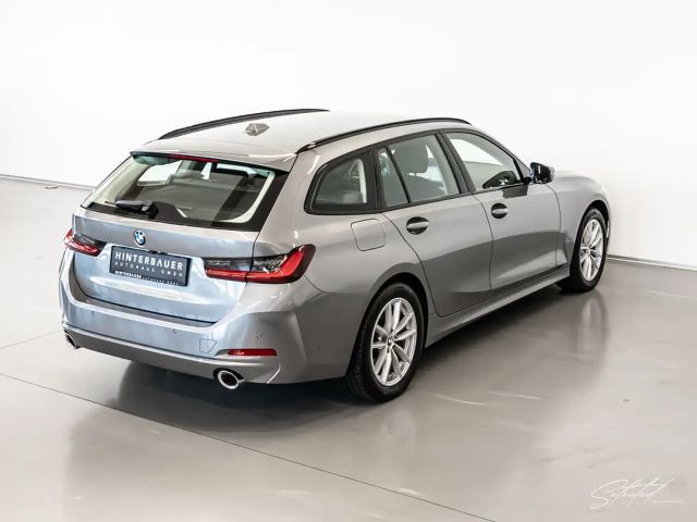 BMW 320 320d Touring xDrive