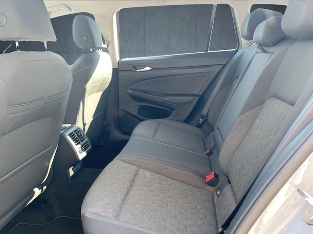 Volkswagen Golf 1.0 TSI Variant