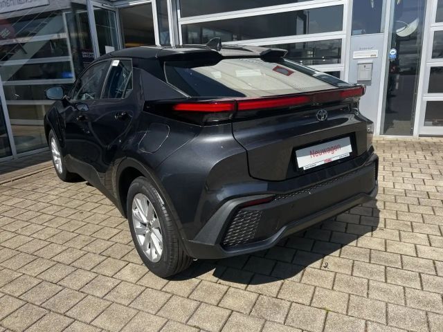 Toyota C-HR Business Hybride