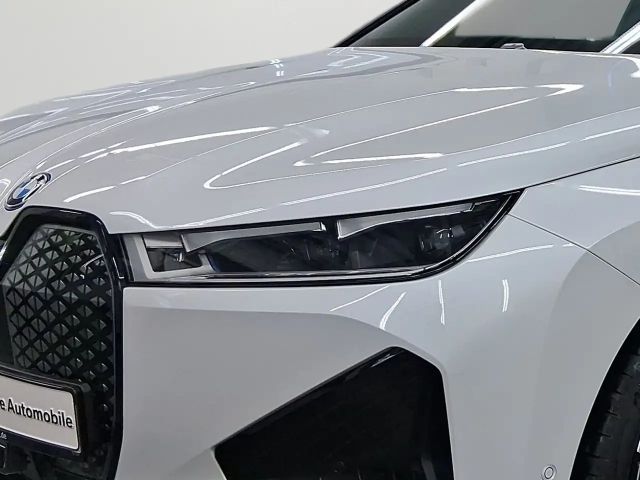 BMW iX xDrive40