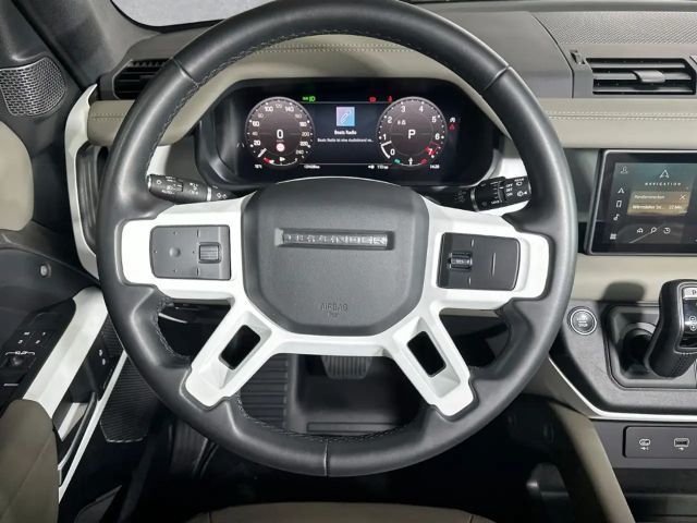 Land Rover Defender 110 P400 SE