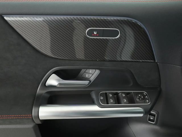 Mercedes-Benz B 200 AMG Line