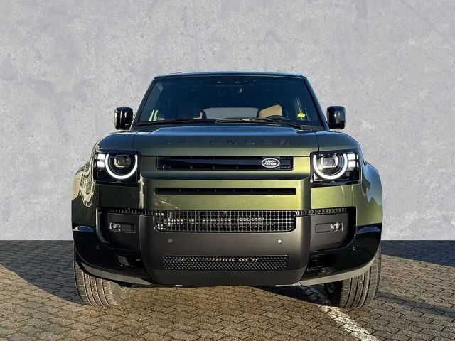 Land Rover Defender 110 D250 Dynamic HSE