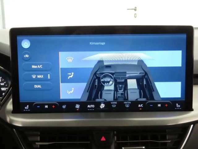 Ford Focus Titanium Wagon