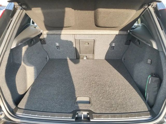 Volvo XC40 Bright Plus Recharge T4