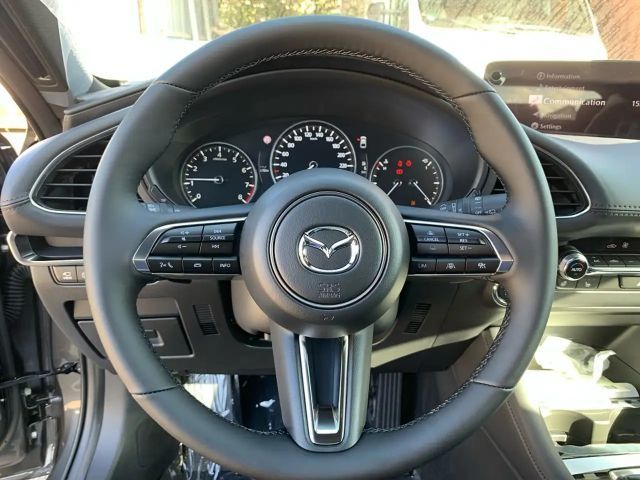 Mazda 3 Exclusive-line